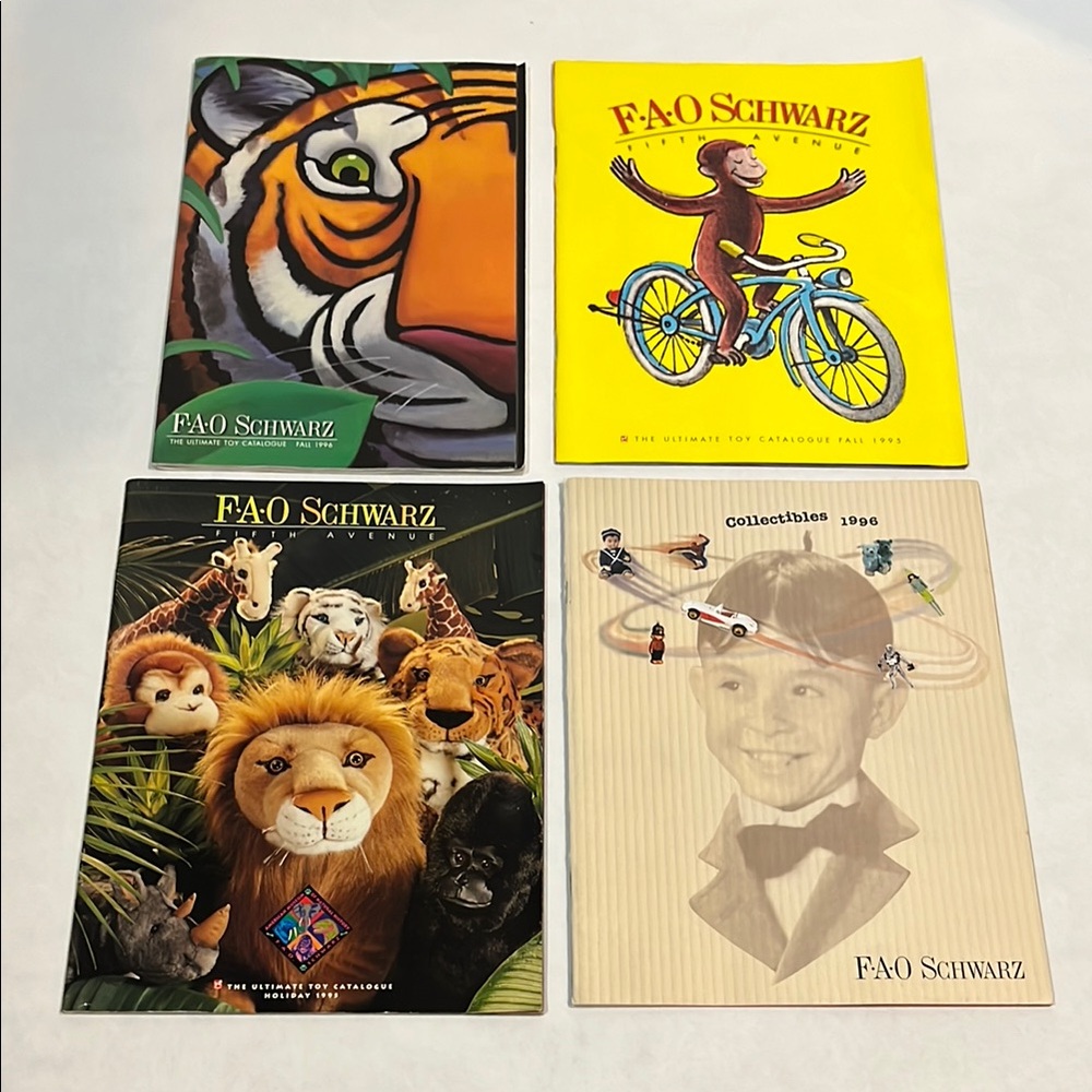 LOT 4 FAO SCHWARZ Premium Toy Collectible PROMOTIONAL CATALOGUES 1995 1996